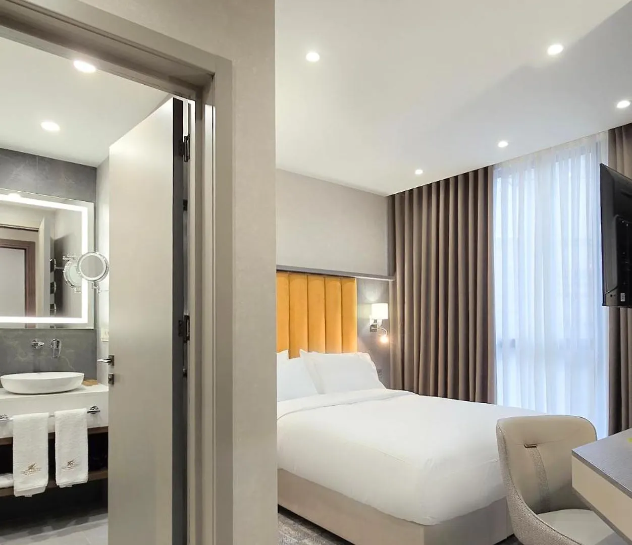 Griffin Hotel Tbiliszi 4*,